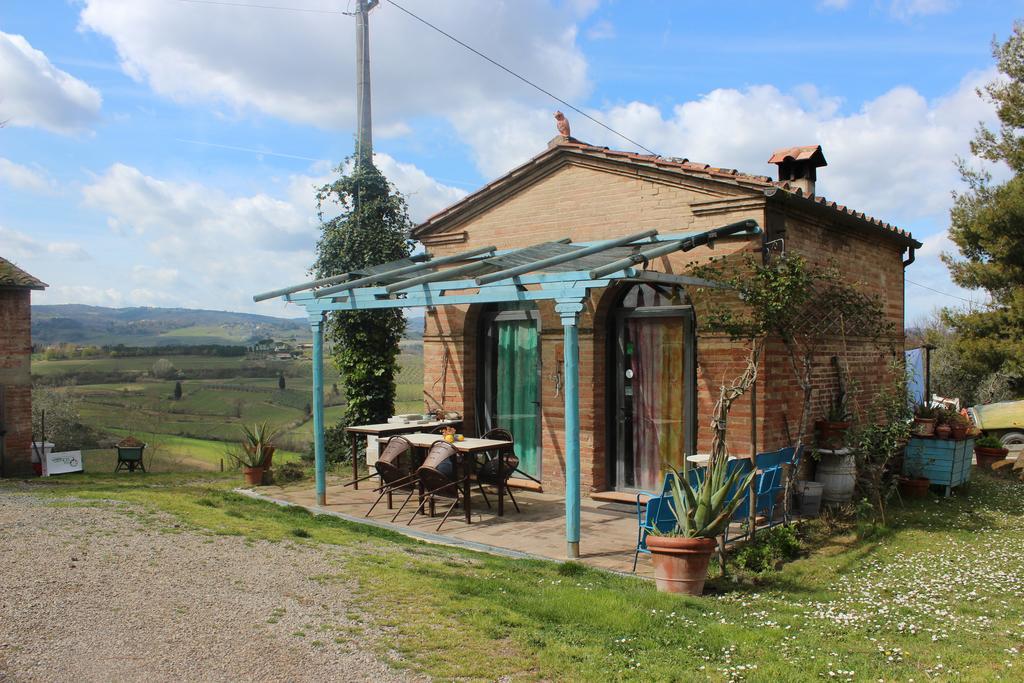 Bio Agriturismo Podere Pretoia サン・ジミニャーノ エクステリア 写真